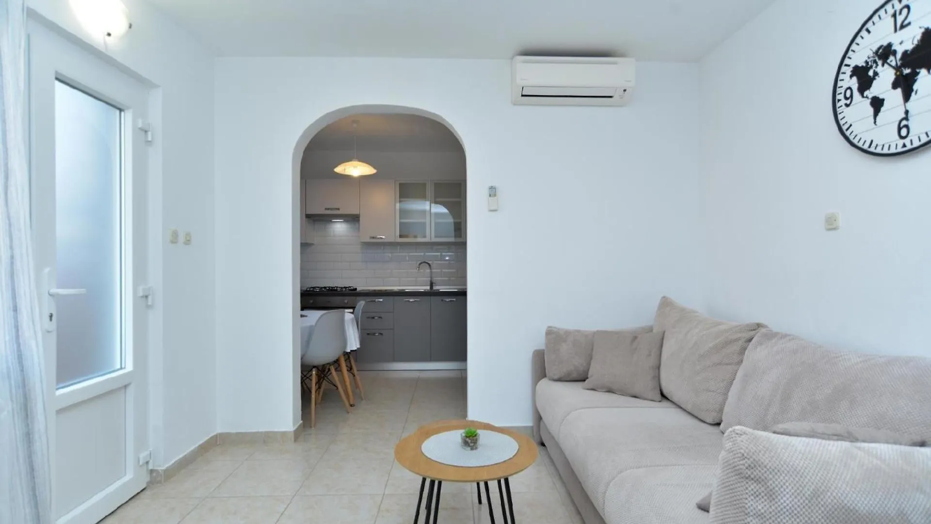 Apartment Ferienwohnung Fuer 4 Personen Ca 50 Qm In Bale, Istrien Istrische Riviera